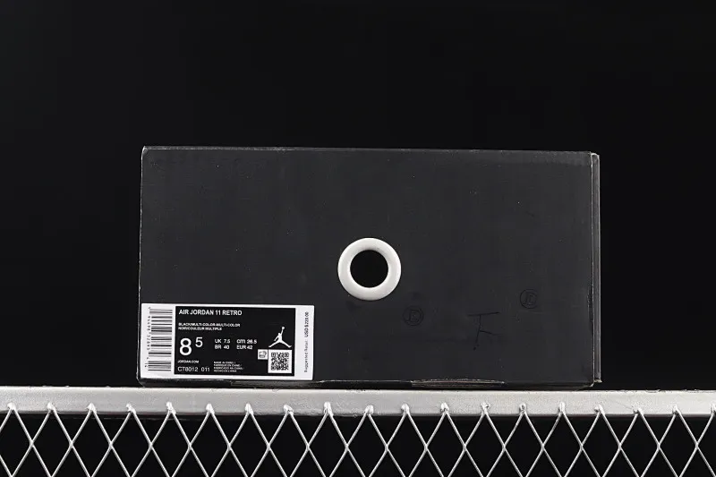 All categories Air Jordan Jordan series basketball shoes Air Jordan 11 F version Air Jordan 11 "25th Anniversary" AJ11 Joe 11 Devil II genuine standard genuine carbon CT8012-011